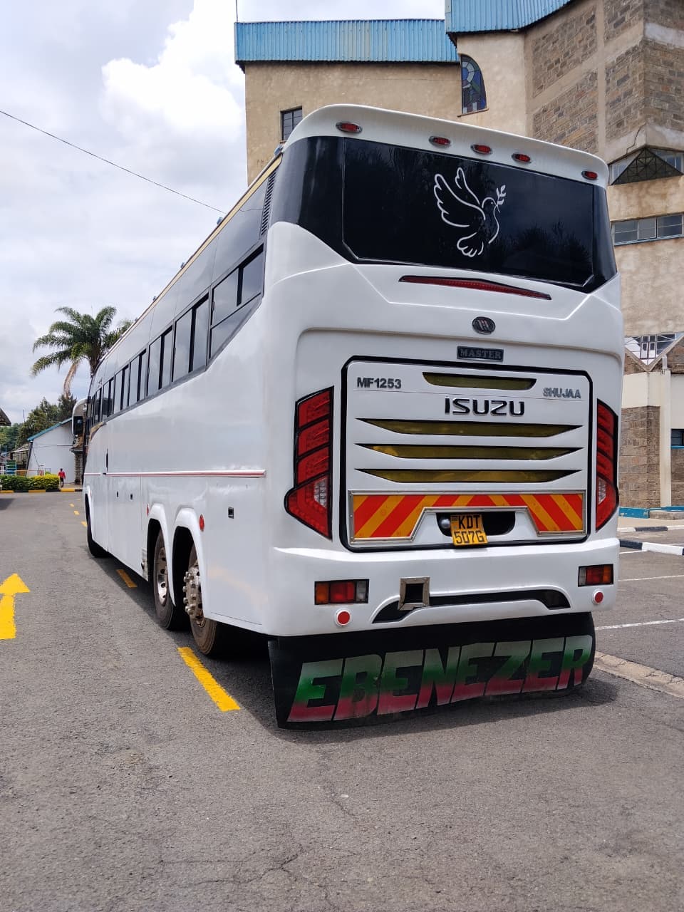 Isuzu 62-Seater
