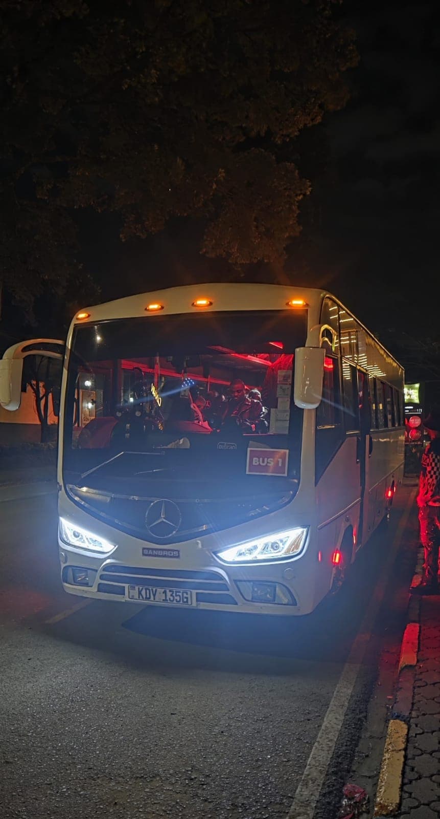Mercedes-Benz Executive Coach 33-Seater