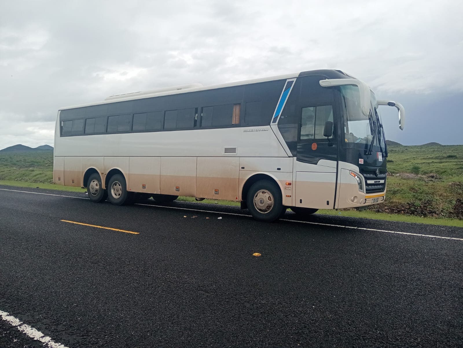 Yutong 51-Seater Luxury