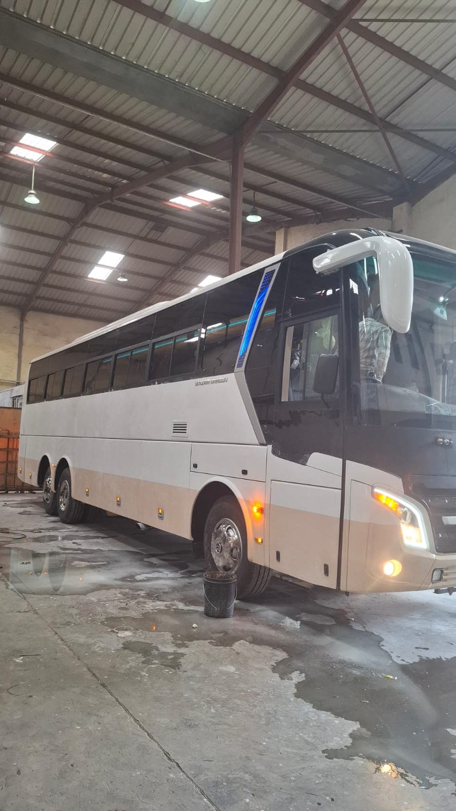 Yutong 51-Seater Luxury